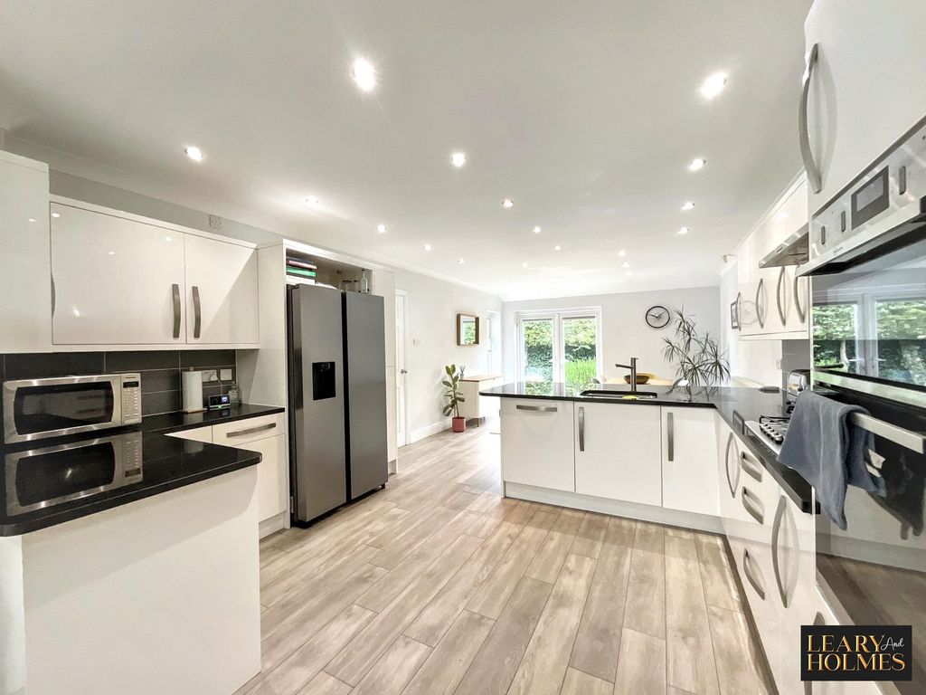 Property photo 2 of 37
