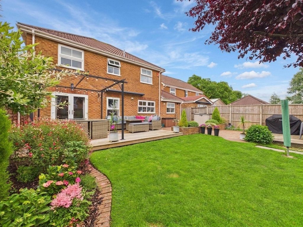 Property photo 2 of 28 Picture No. 74