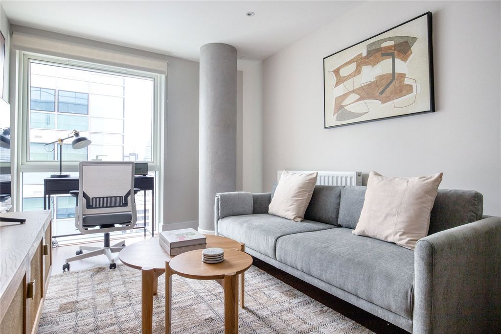 Property photo 1 of 13 Kitchen/ Reception