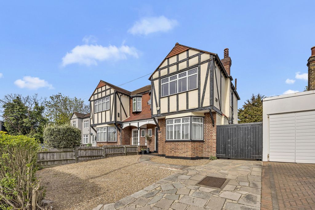 Property photo 1 of 24