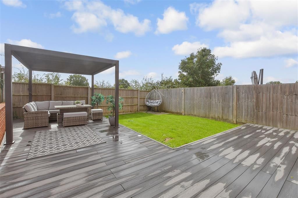 Property photo 2 of 22 Rear Garden