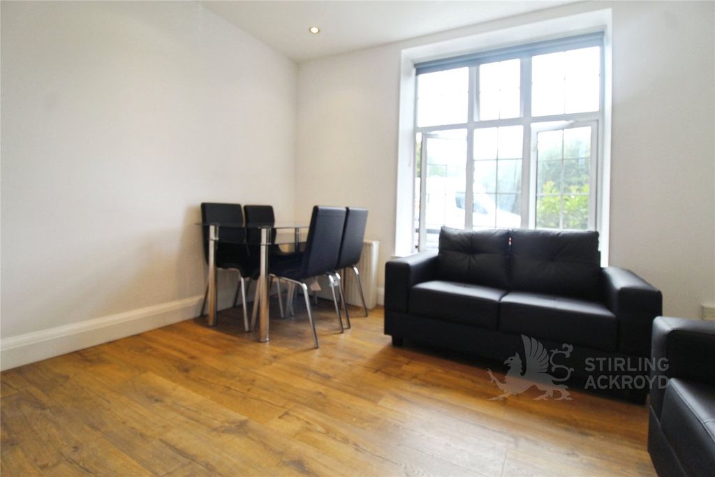 Property photo 3 of 7 Reception Room