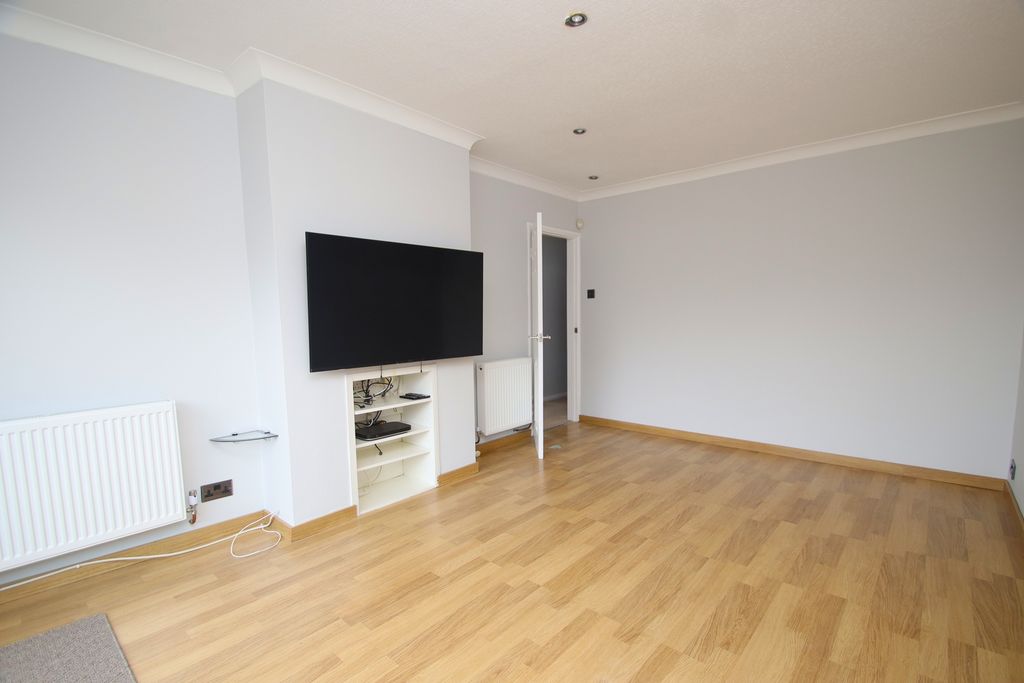 Property photo 3 of 14 Photo 14