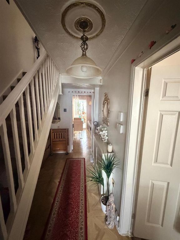 Property photo 2 of 17 306 Chester Road - 11.Jpeg