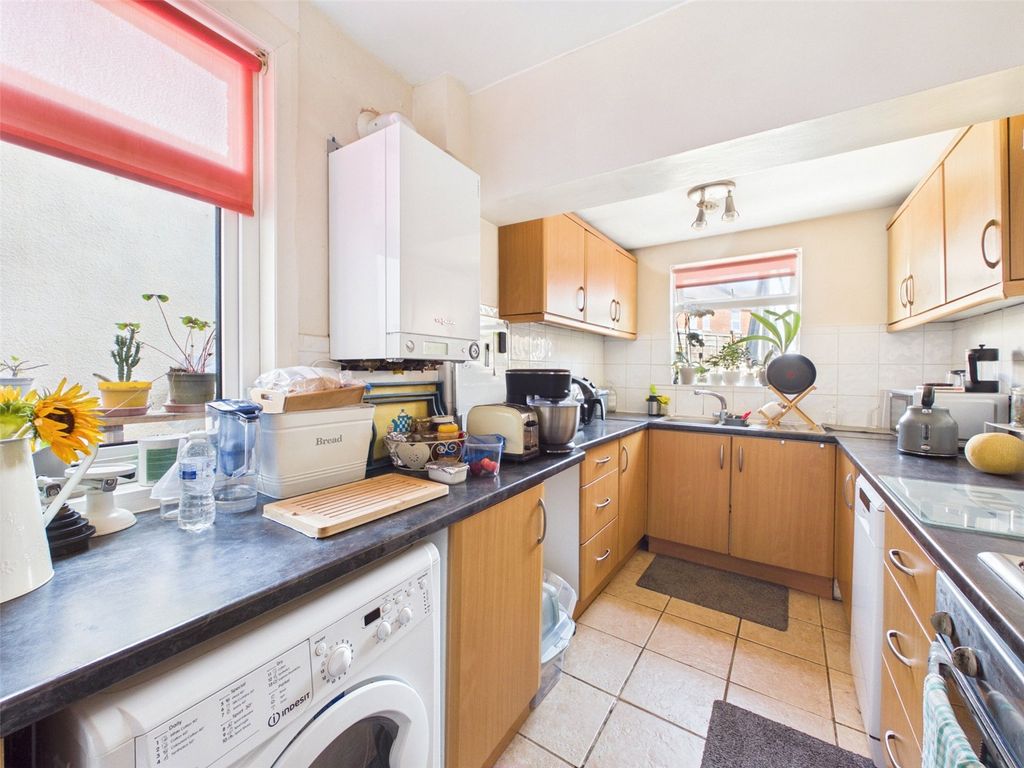 Property photo 3 of 11 Picture No. 17