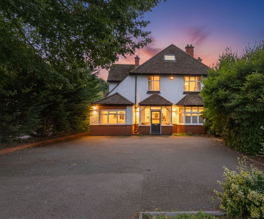 Property photo 1 of 17