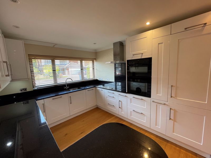 Property photo 2 of 15 Photo 14