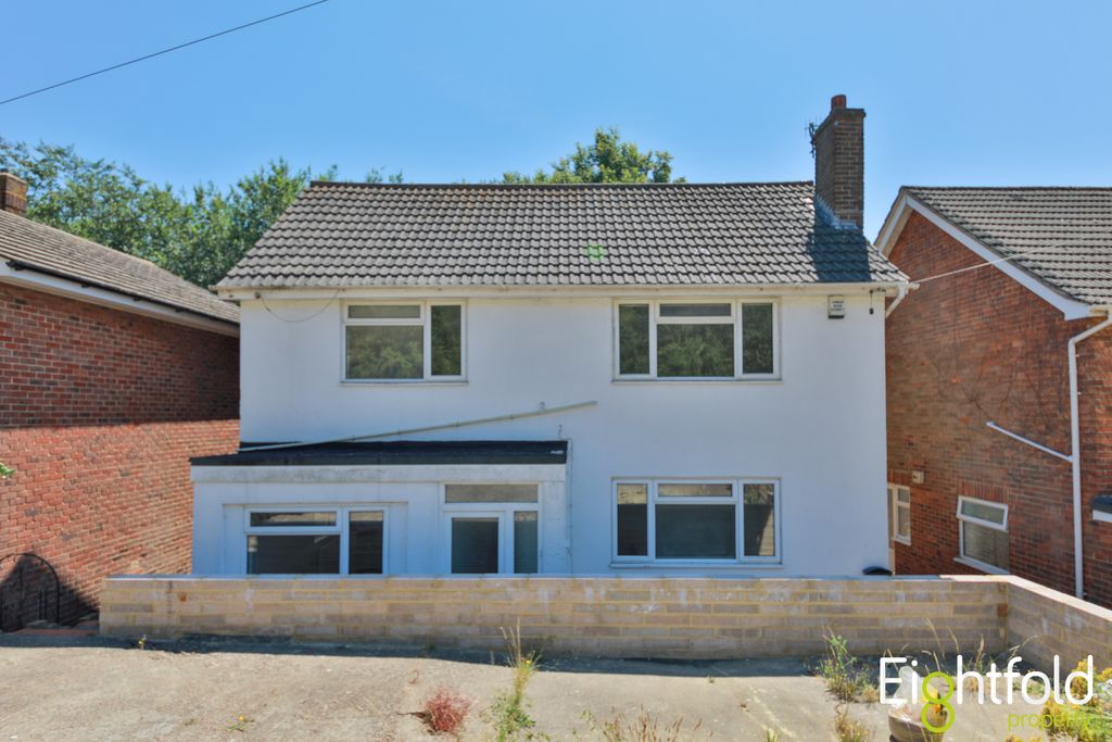 Additional image 12 of 6 bed maisonette to rentCrespin Way, Brighton BN1