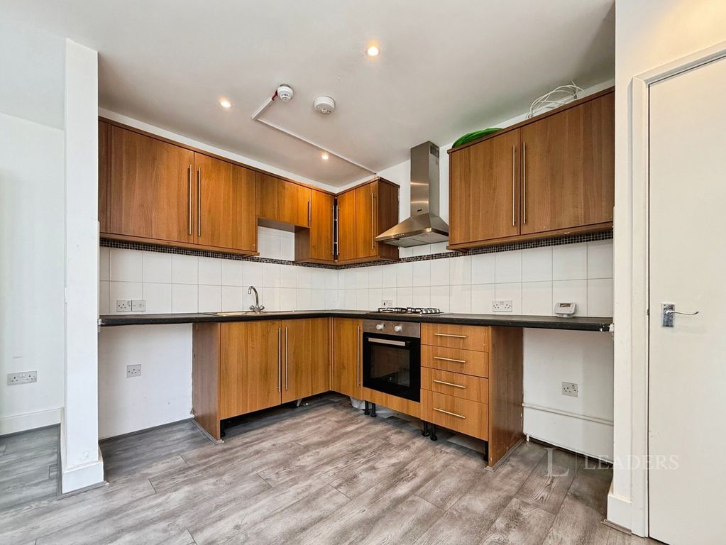 Property photo 2 of 8 Pbox-Img.Jpg