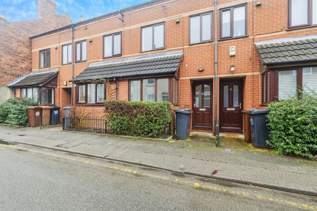 Property photo 1 of 15