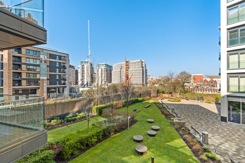 Property photo 2 of 12