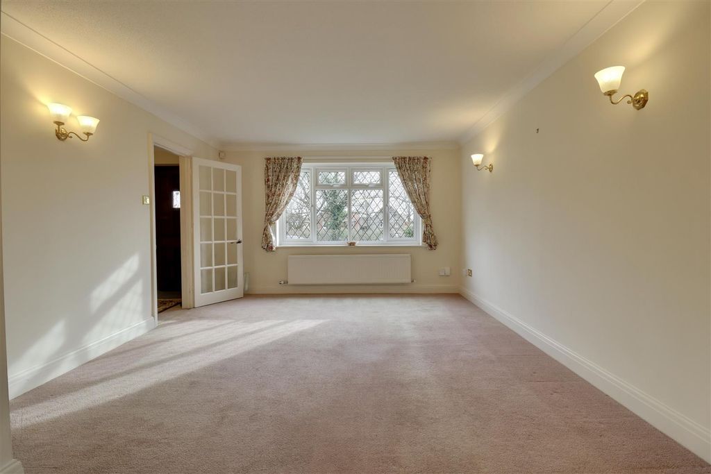 Property photo 1 of 19 168D20C2-D33B-4877-8070-B97181B628DC_1_201_A.Jpeg