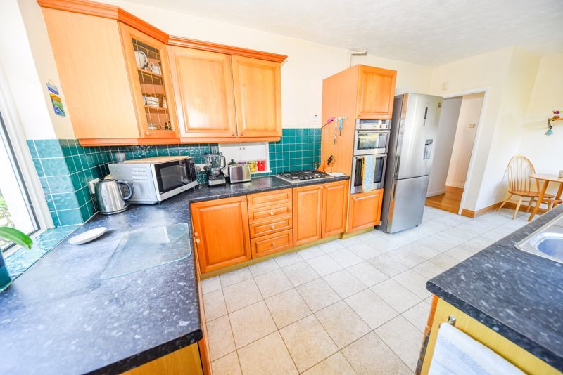 Property photo 3 of 17 Photo 12