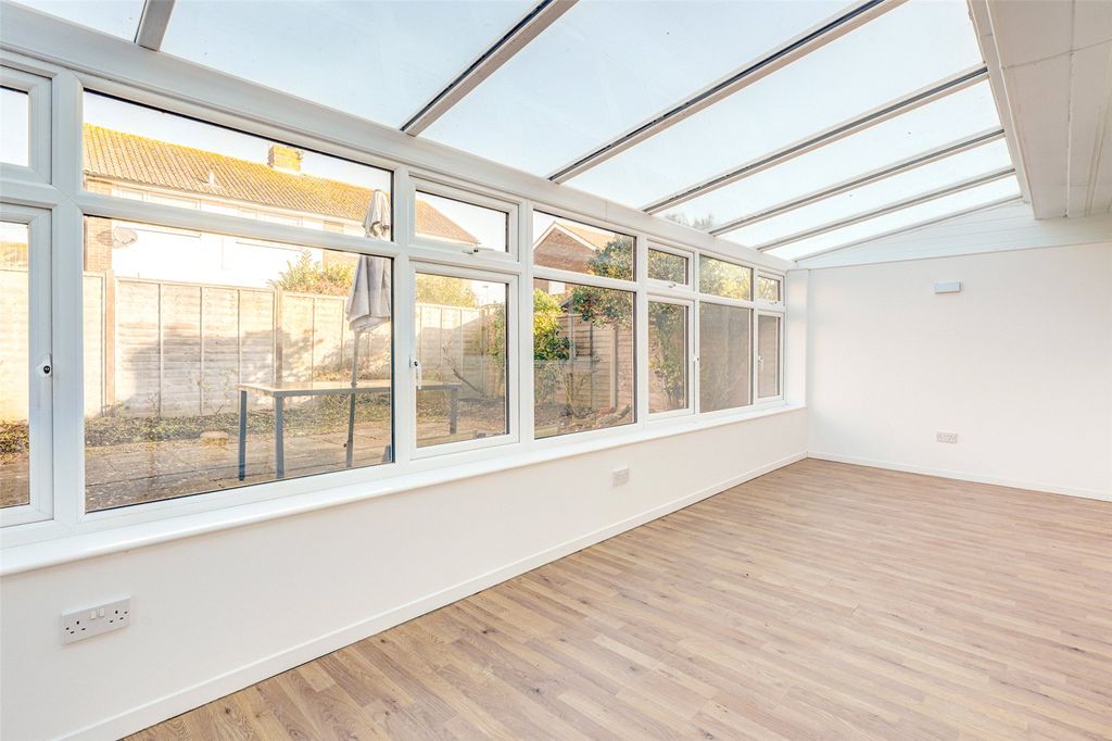 Property photo 3 of 20 Picture No. 23