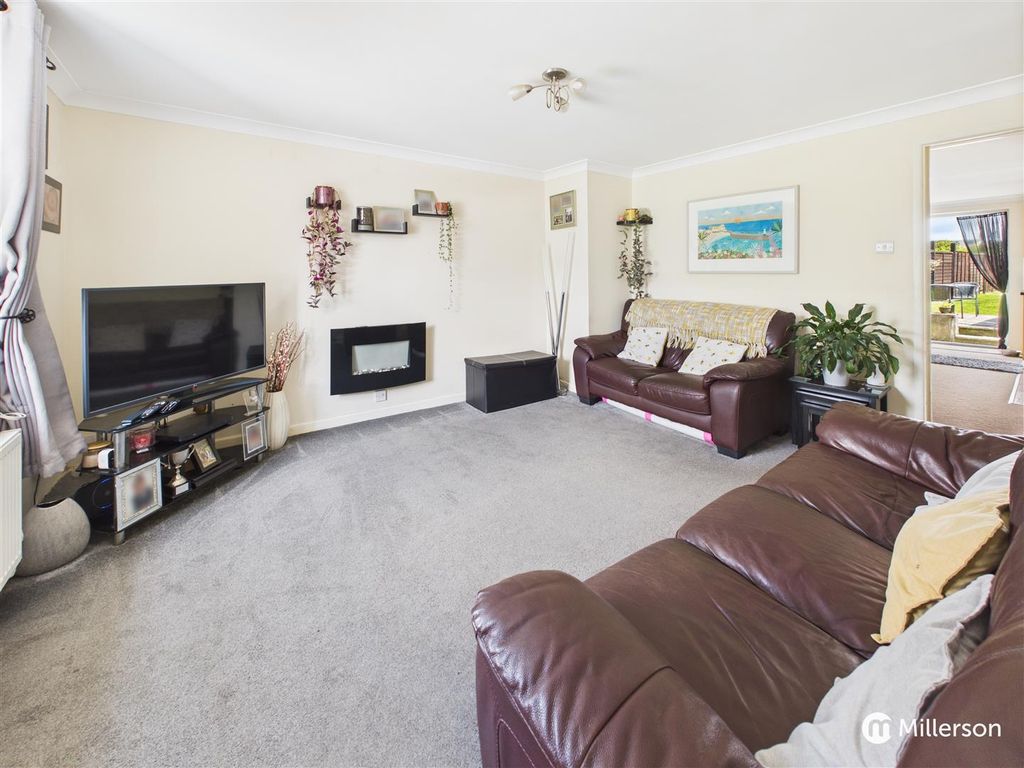 Property photo 3 of 16 Cam05092G0-Pr0077-Still008.Jpg