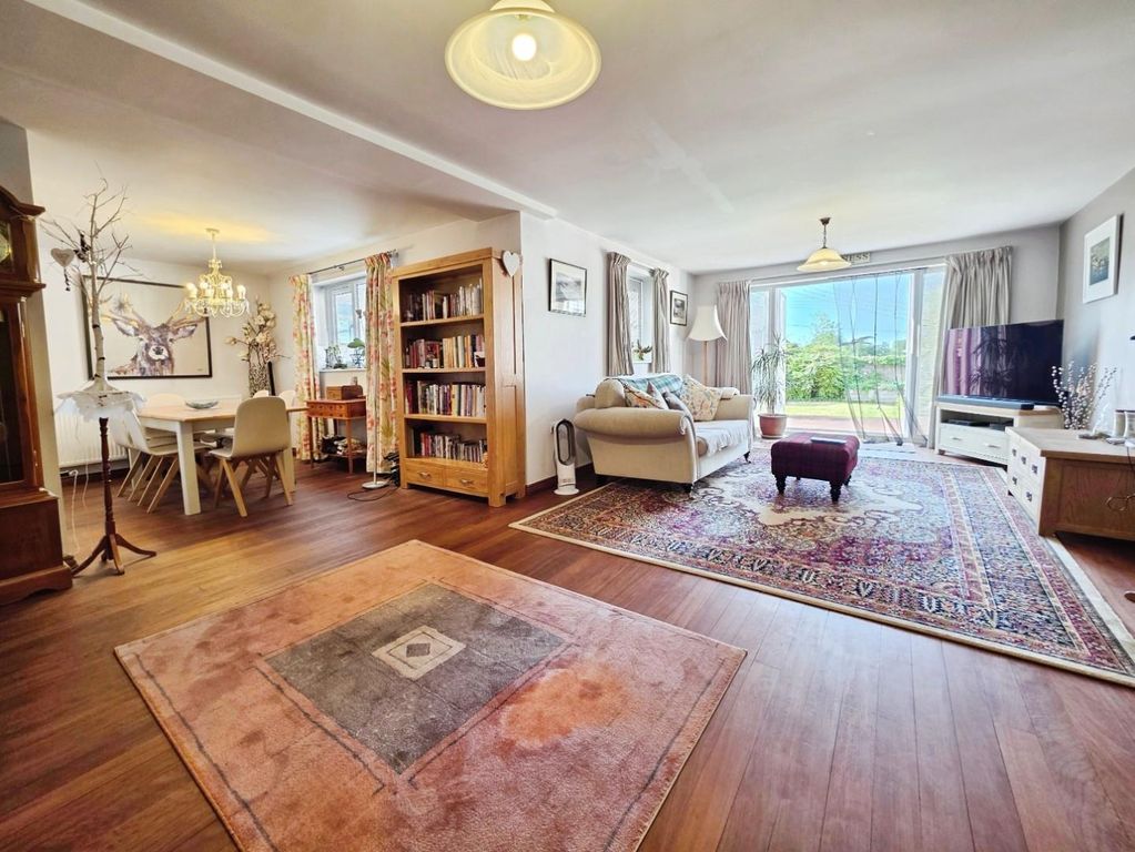 Property photo 2 of 16 Sitting-Dining Room (1).Jpg