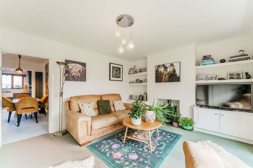 Property photo 3 of 24