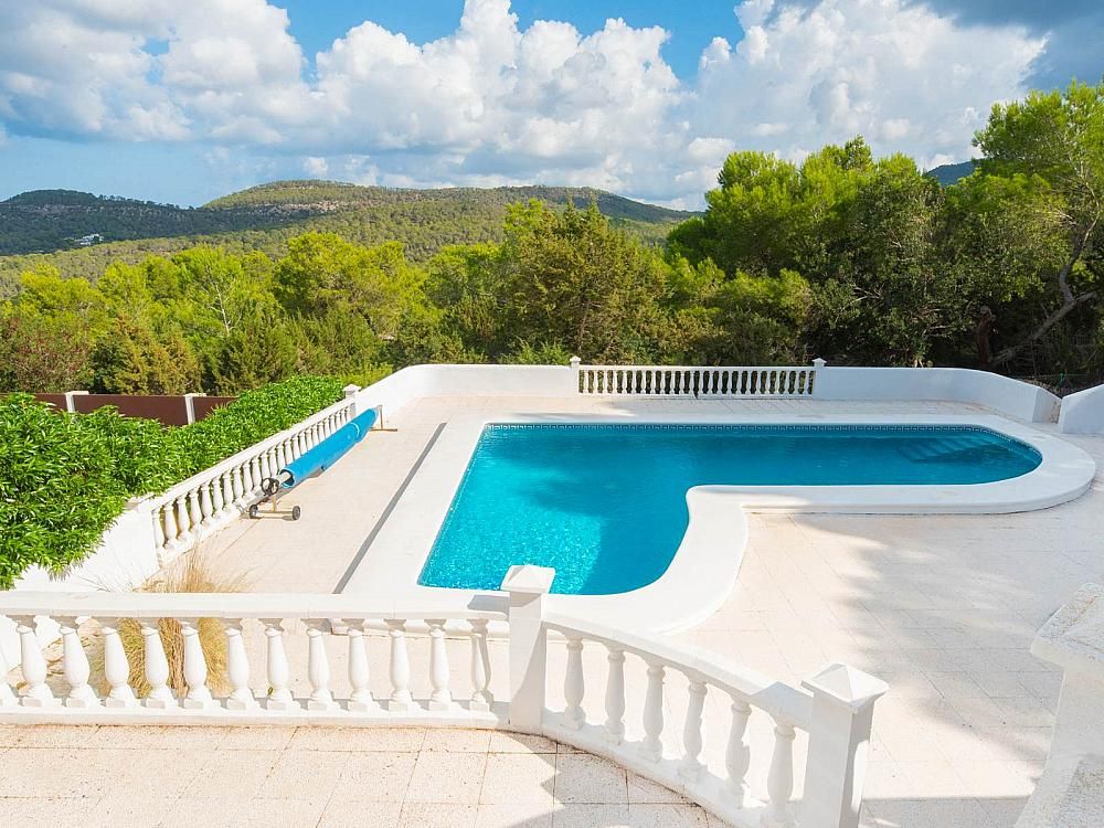 Property photo 3 of 29