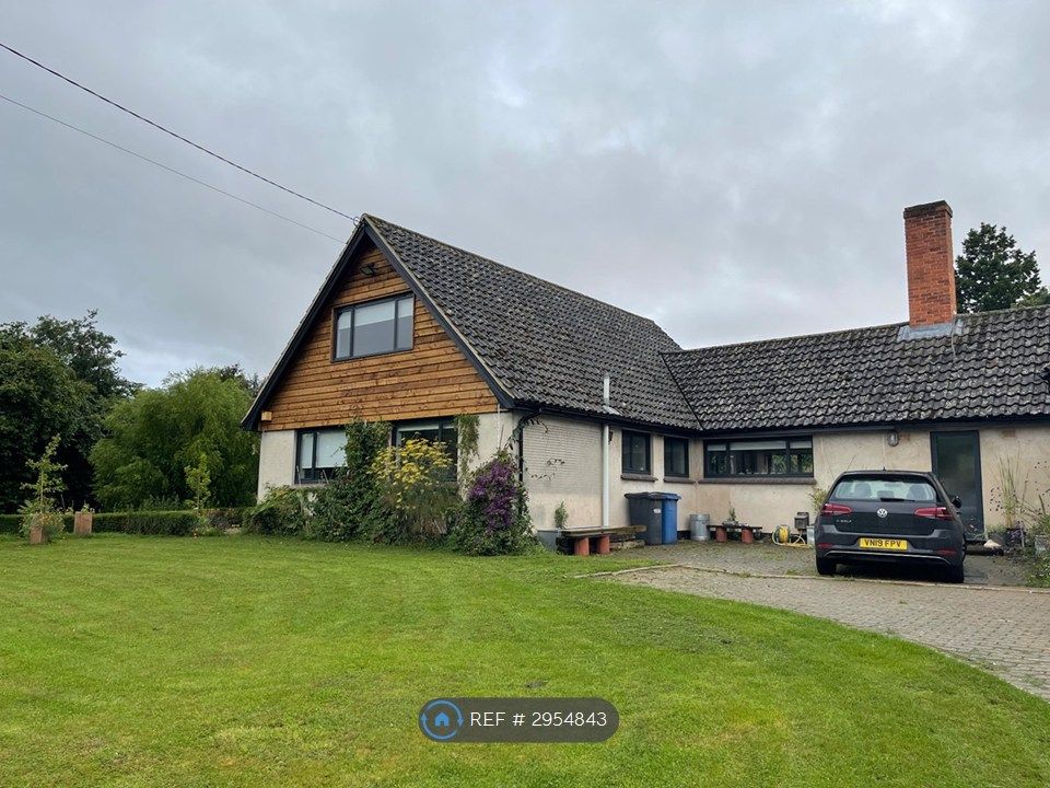Property photo 2 of 13