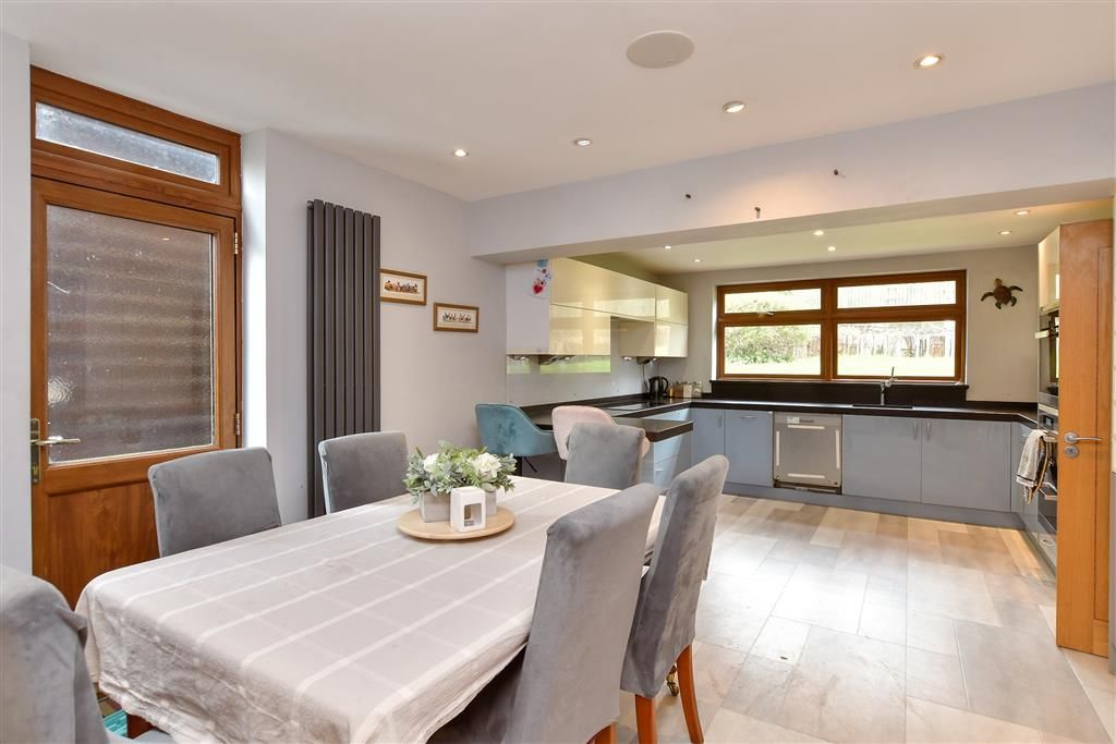Property photo 1 of 15 Kitchen/ Dining Room
