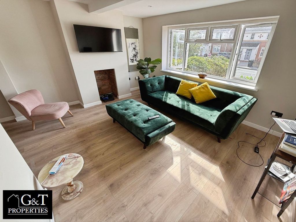 Property photo 2 of 18 Reception Room