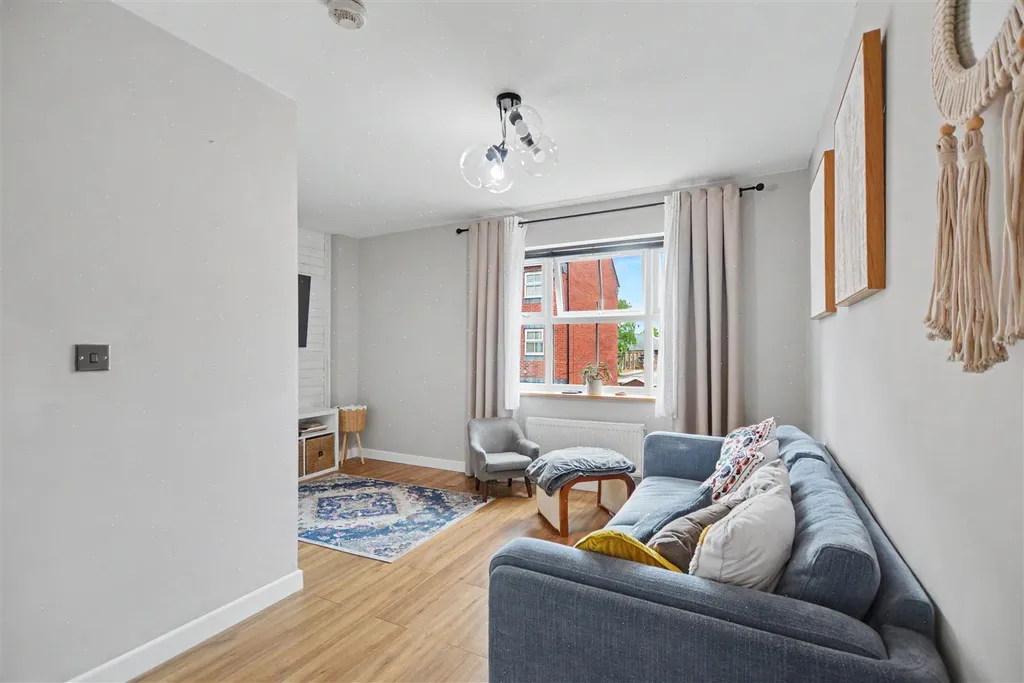 Apartment in Erewash, Long Eaton - More