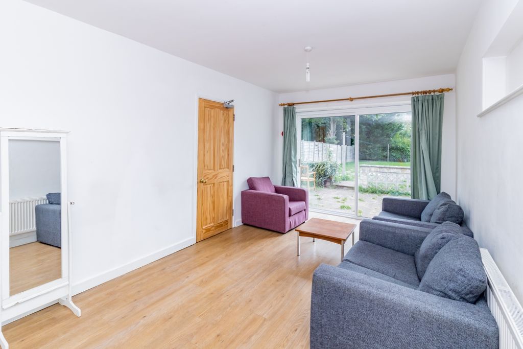 Property photo 2 of 10 71746