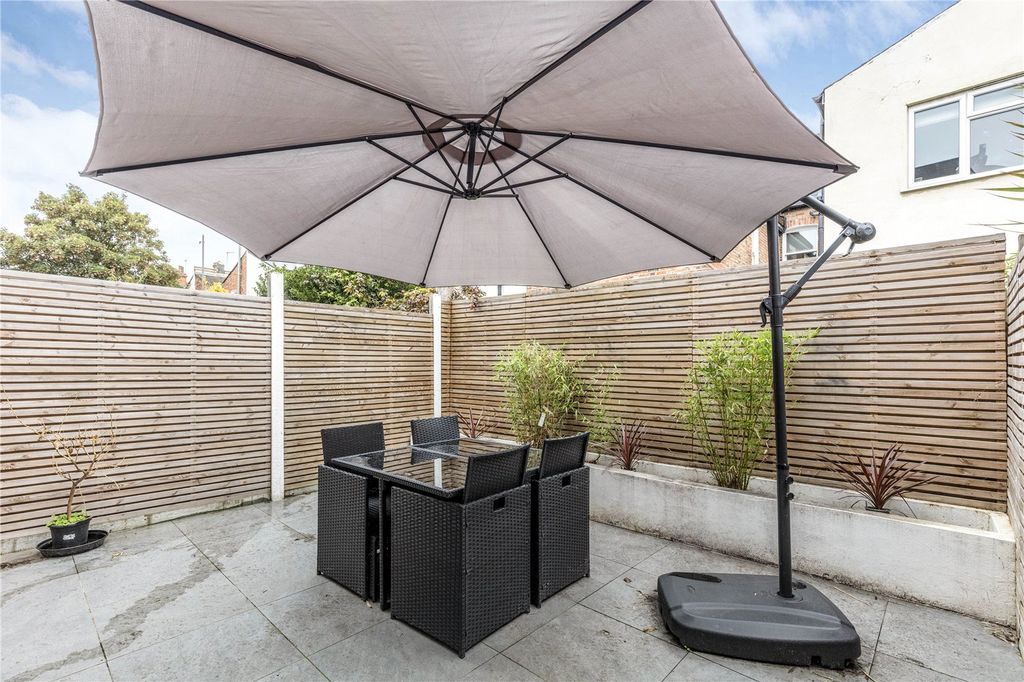 Property photo 2 of 13 Picture No. 19