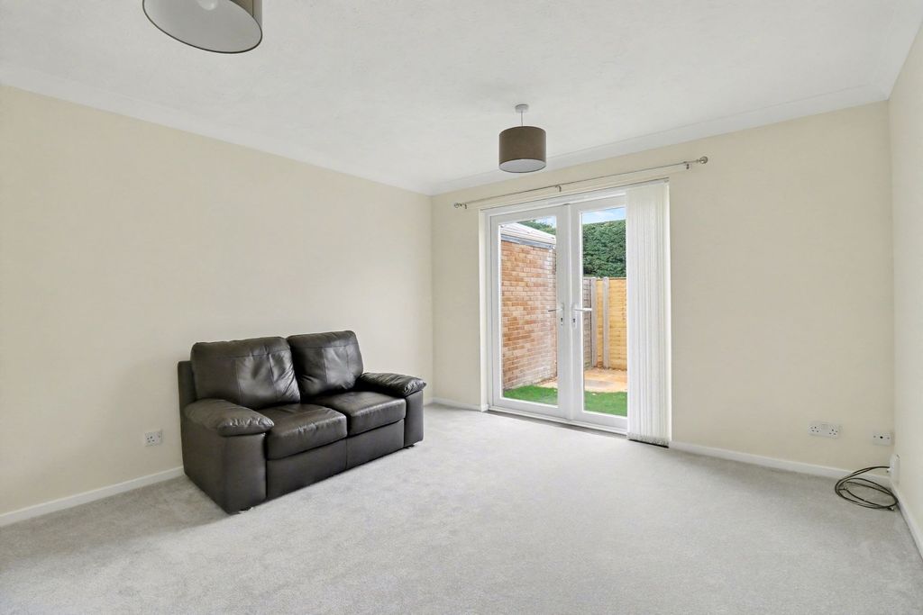 Property photo 3 of 12