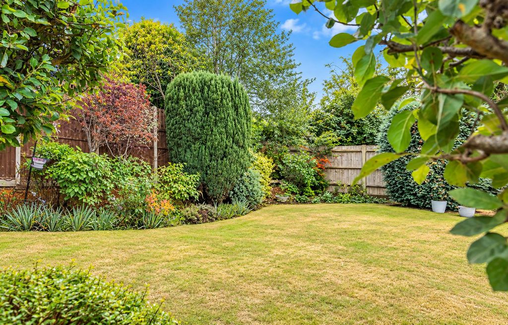 Property photo 3 of 20