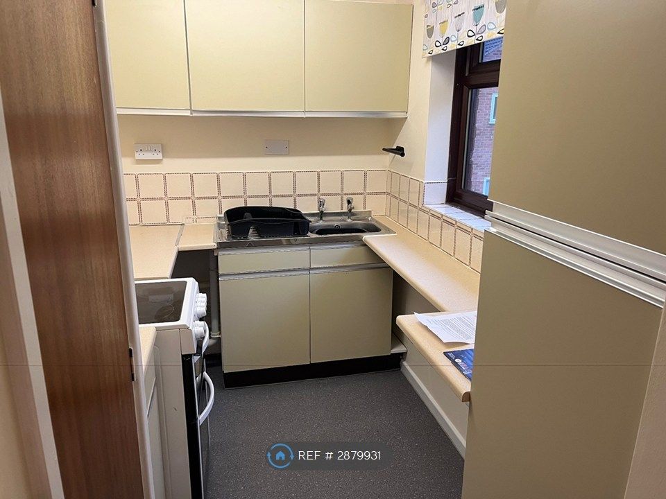 Property photo 3 of 6