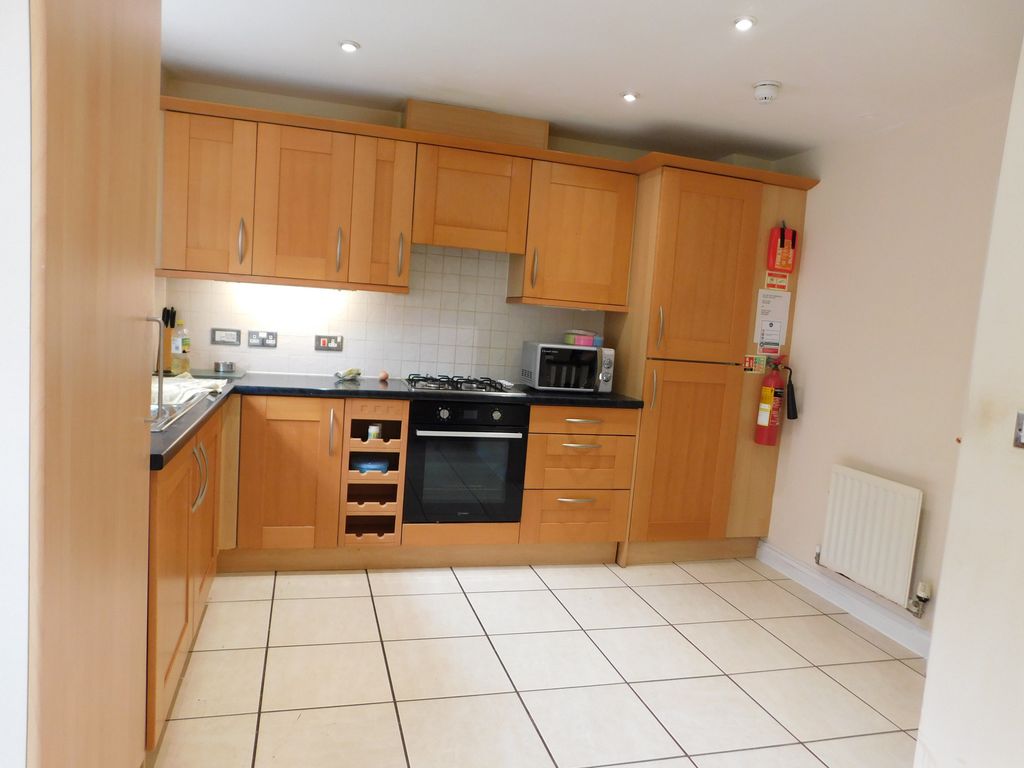 Property photo 3 of 14