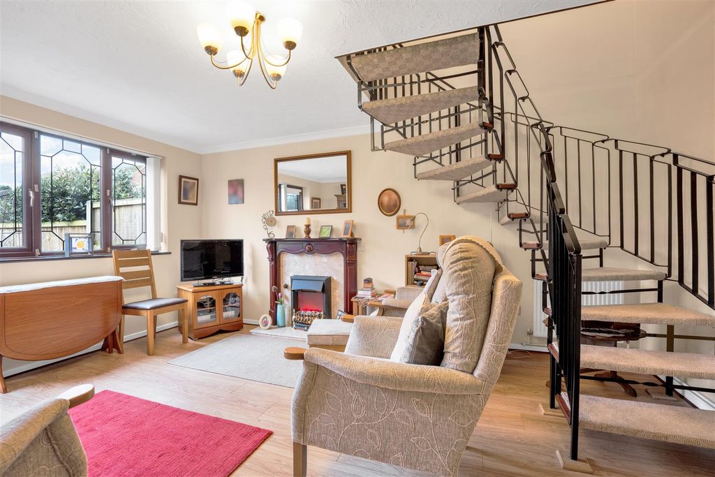 Property photo 2 of 12 Living Room