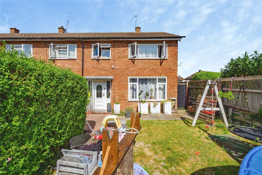 Property photo 1 of 11 Front