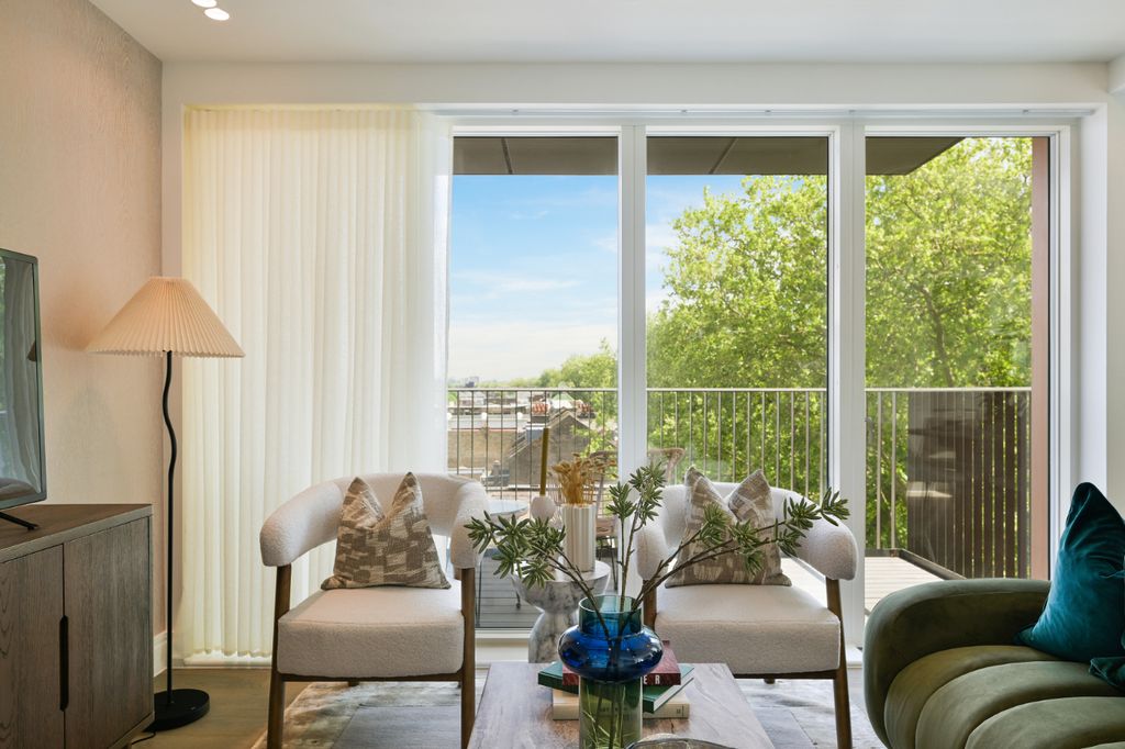 Property photo 3 of 14 Empire House, 404- (9).Jpg