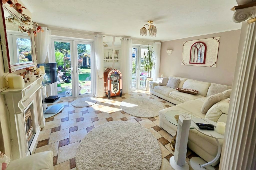 Property photo 1 of 20