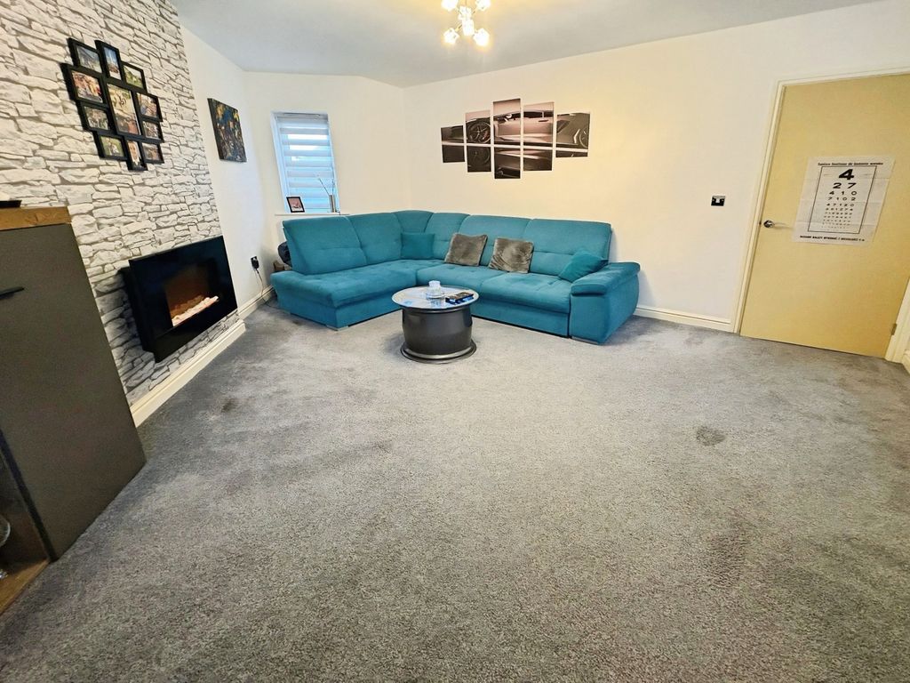 Property photo 2 of 19 9489Fd57-Img_8142