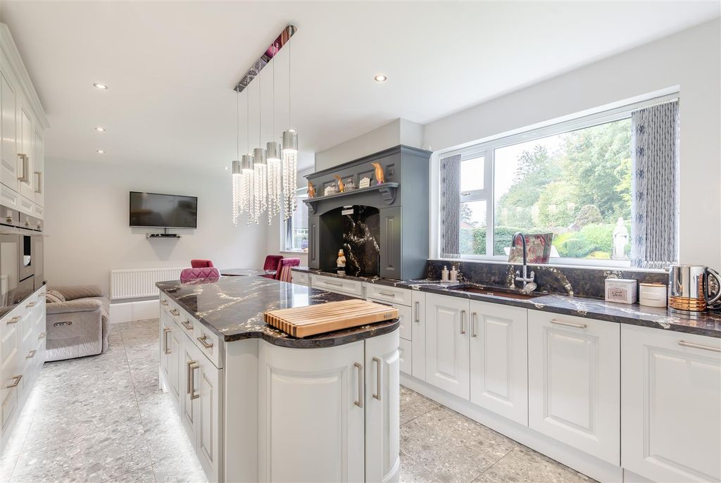 Property photo 3 of 69 8573874-Interior14.Jpg