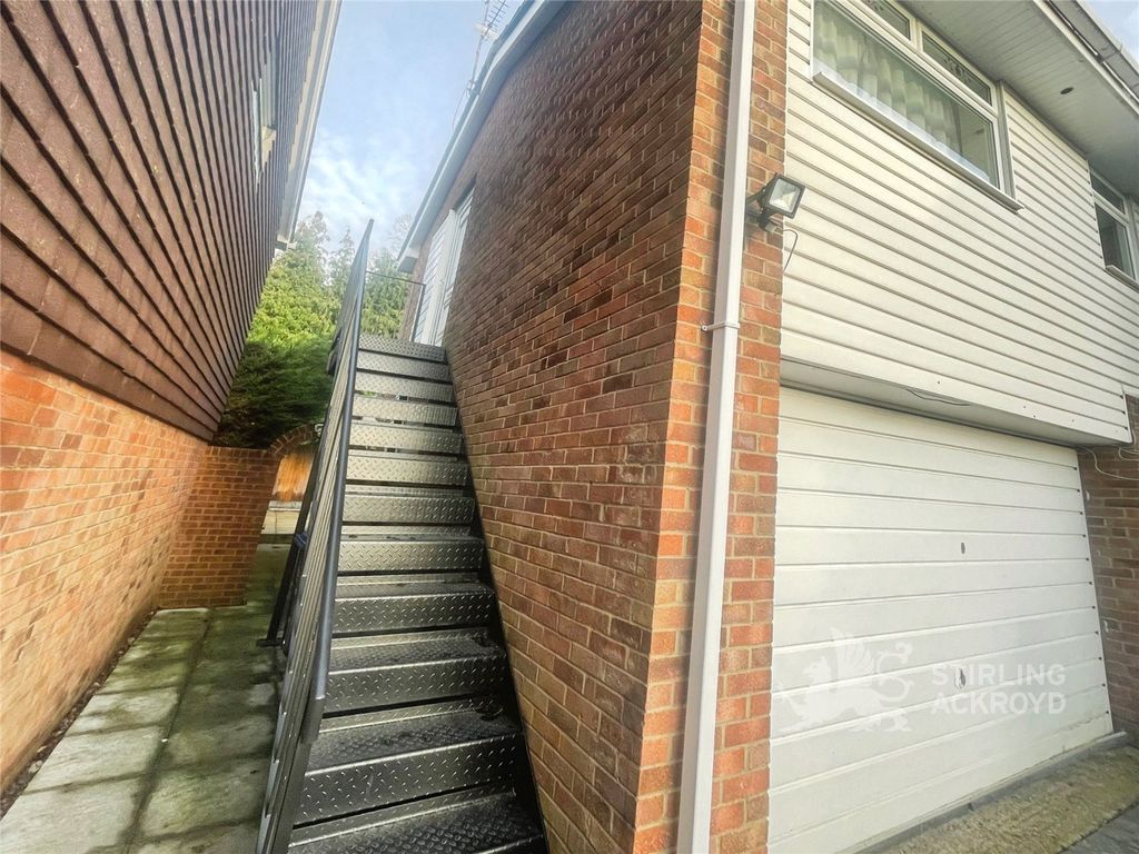 Property photo 1 of 6 Exterior