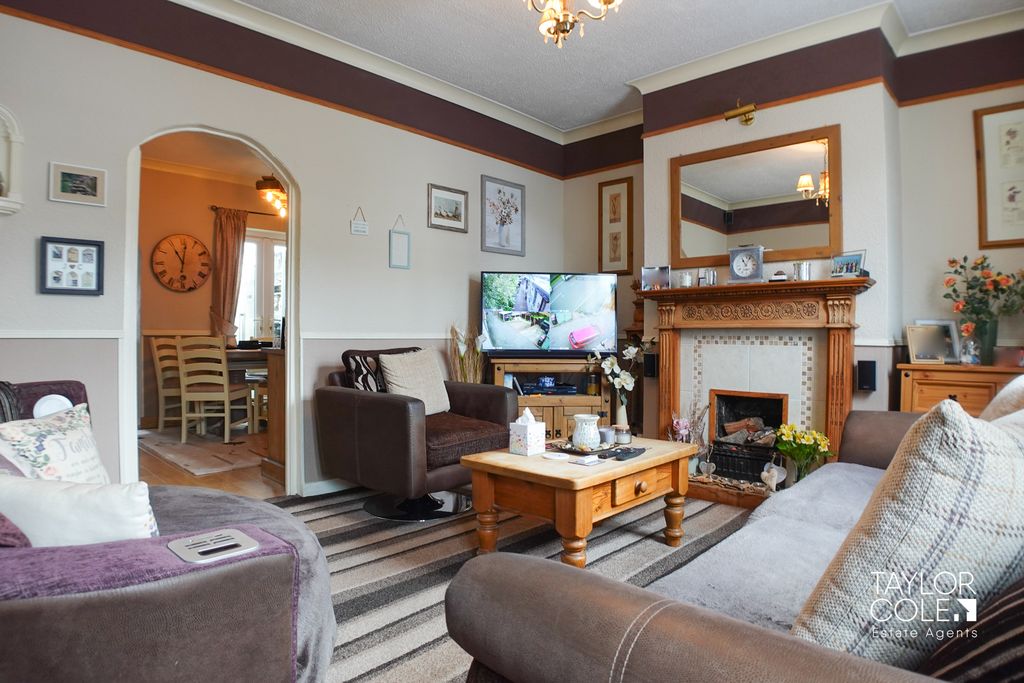 Property photo 2 of 30