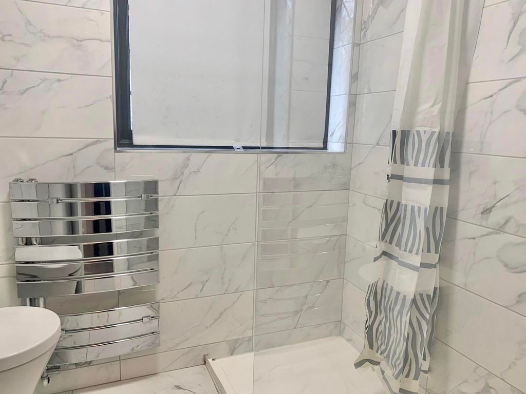 Property photo 3 of 8 Image