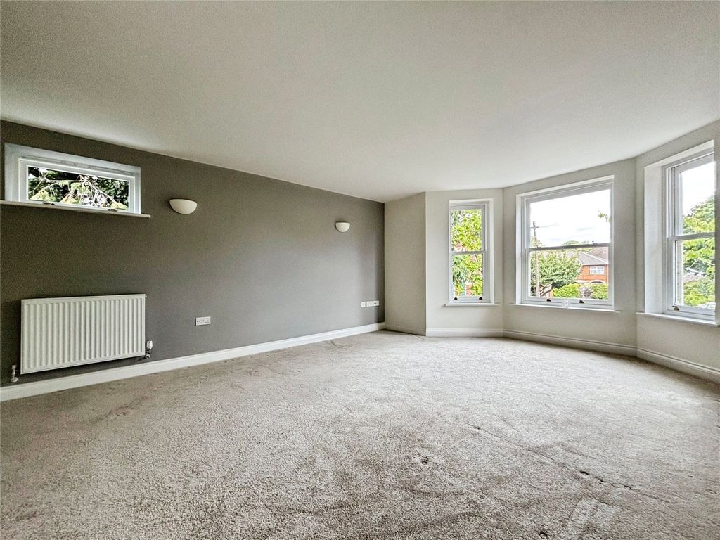 Property photo 2 of 12 Picture No. 01