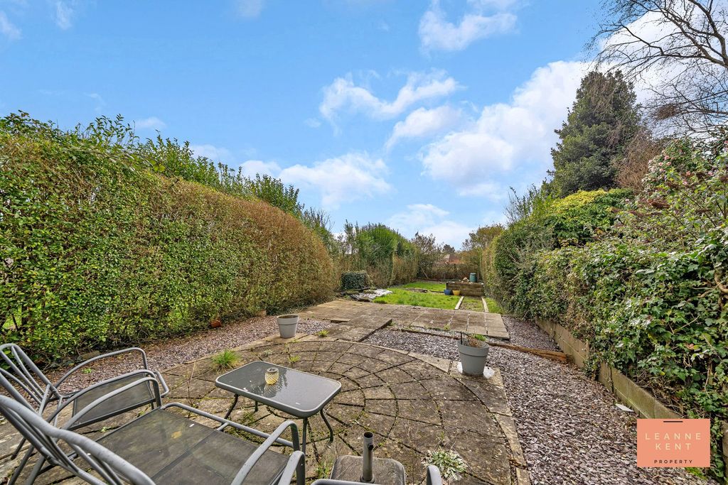Property photo 2 of 22