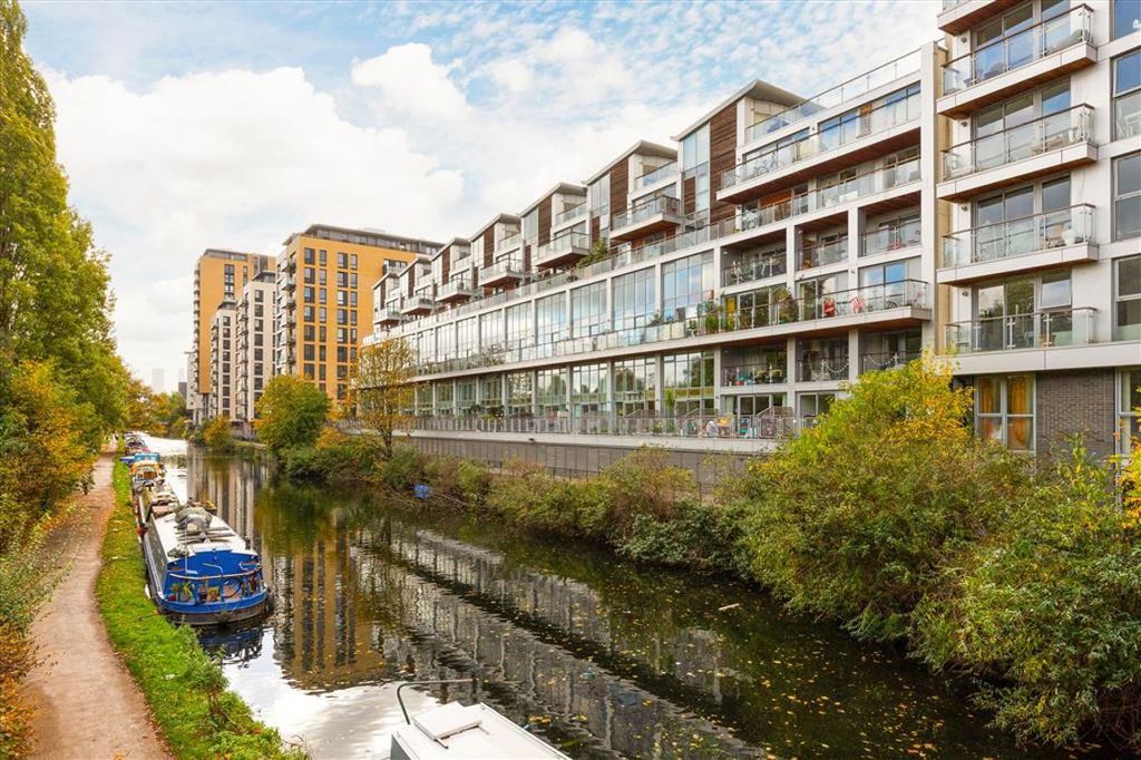 Property photo 1 of 11