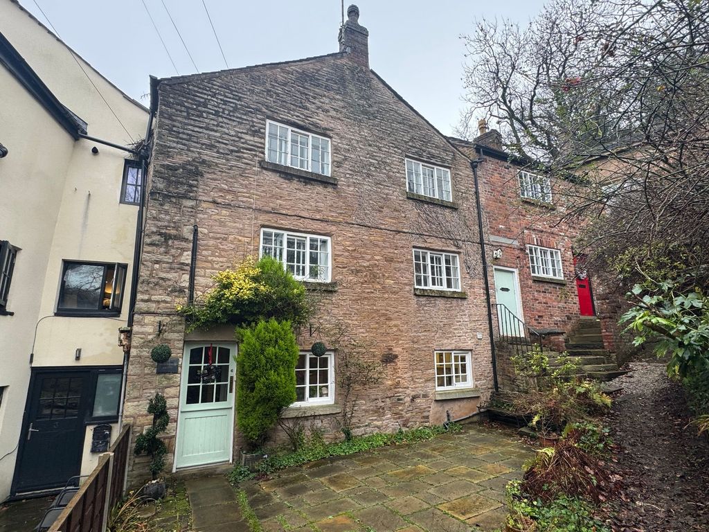 Property photo 2 of 18