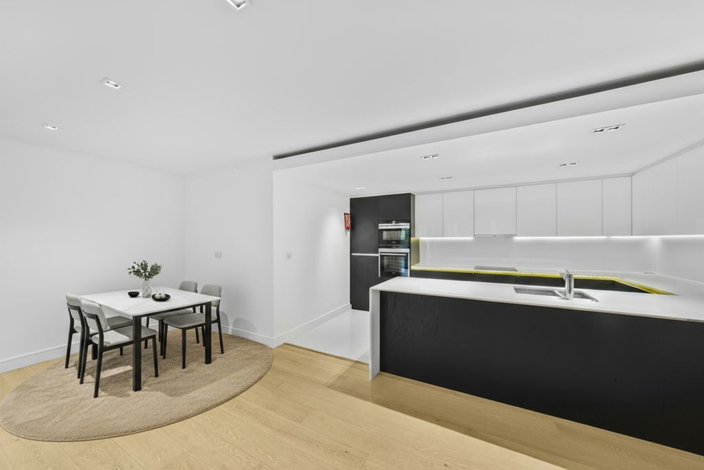 Property photo 3 of 21 Picture No. 42