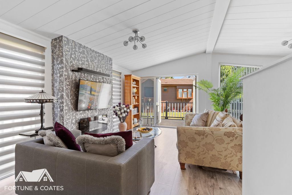 Property photo 3 of 20 Millgreen_13.Jpg