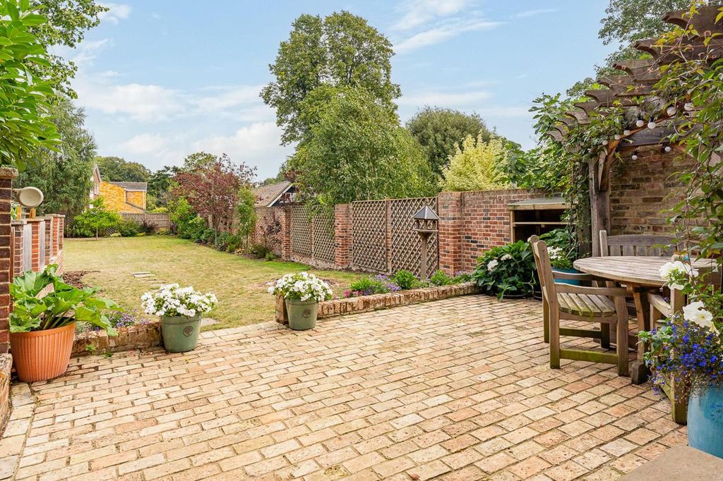 Property photo 2 of 63
