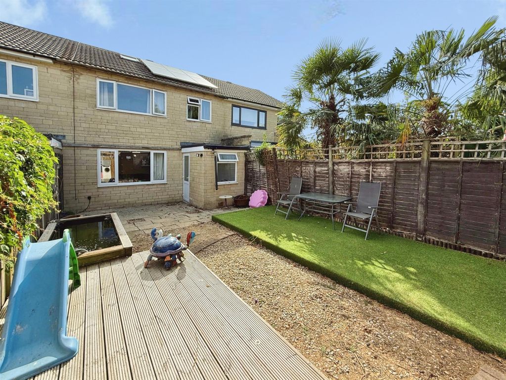 Property photo 2 of 18