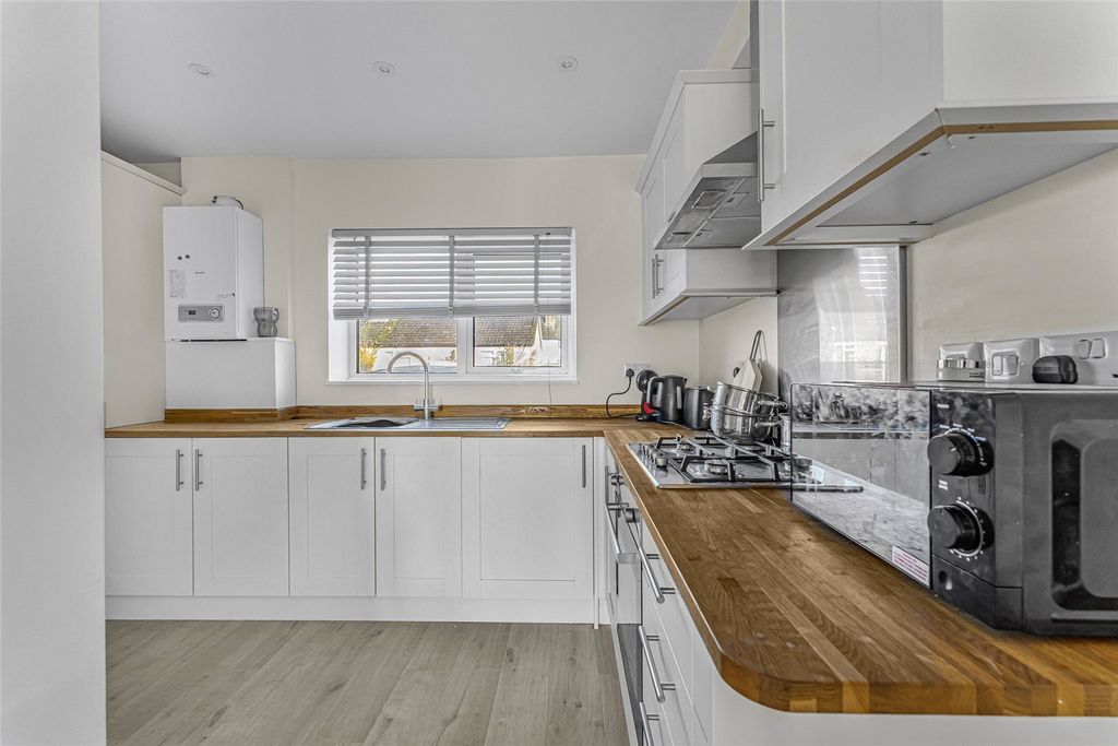 Property photo 3 of 10 Picture No. 11